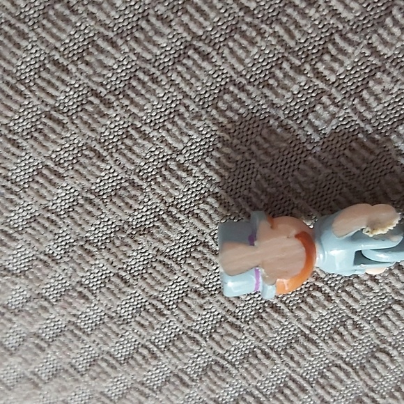 1994 Polly Pocket Bluebird Wonderful Wedding Party Man Figure in Grey Suit - Picture 3 of 4